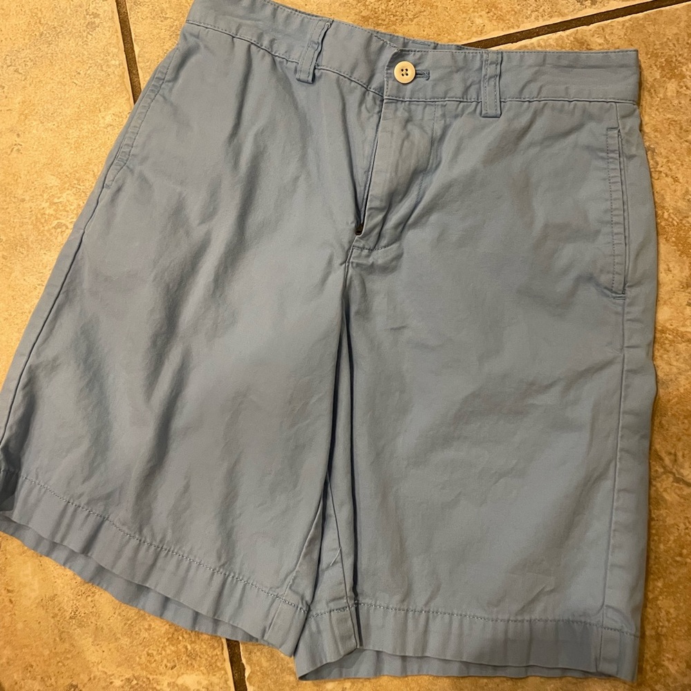 🐳🐳Vineyard Vines chino shorts - light blue. Sz 10 ⛵️